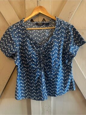 Shaver Lake Authentic Casuals Blue Floral Chambray Button Front Top Size L